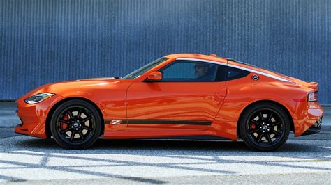 New 2024 Nissan Z Heritage Edition Revealed First Look Driving