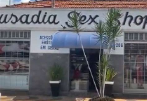 Homem Armado Invade Sex Shop No Centro De Leme Sbt