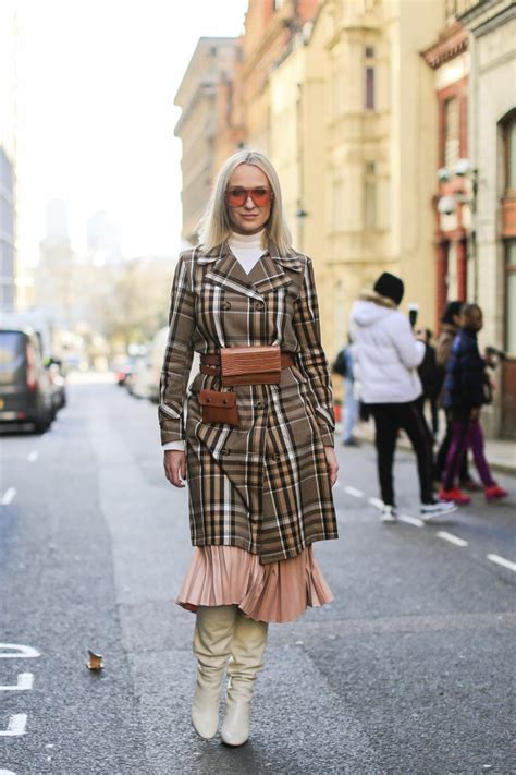 Thích mê với xu hướng thời trang đường phố hot nhất hiện nay ELLE Việt Nam