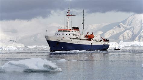 MV Ushuaia Cruise Ship | Antarctica Cruises