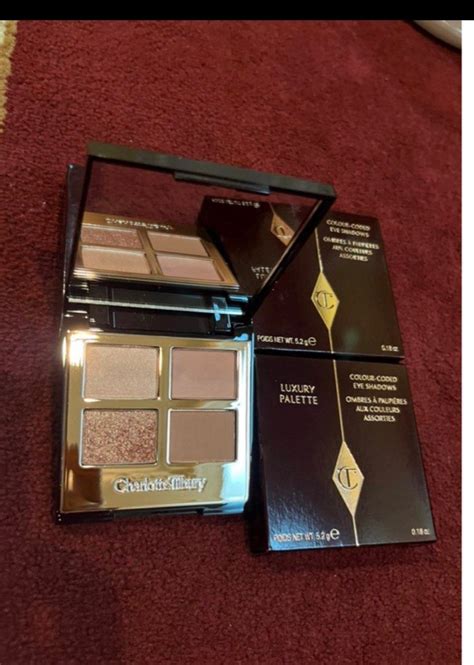 Charlotte Tilbury Luxury Palette Colour Coded Eye Shadow Pillow Talk On