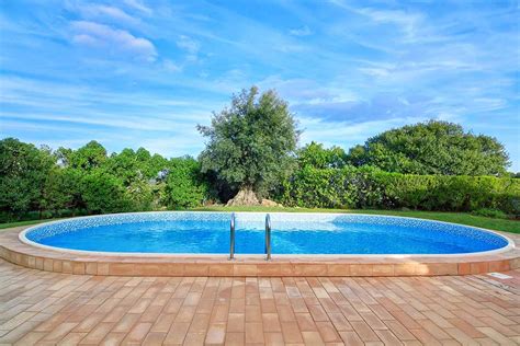 Costruire Una Piscina Consigli Per Scegliere Quella Giusta Per La