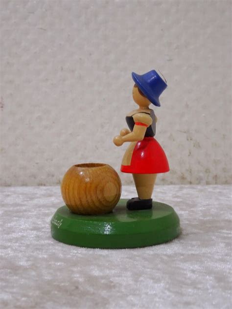 DDR Bois Figurine Frau En Costume Porte Bougie Souvenir Radiumbad