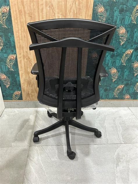 Medium Back Revolving Office Chair Black At Rs In New Delhi Id