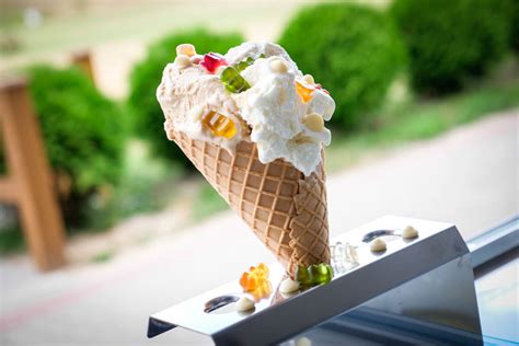 Lodziarnia Gelato Naturalne lody włoskie w Malutkie Resort Radomsko