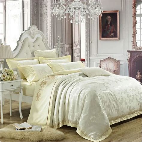 Luxury Jacquard Bedding Set King Queen Size 4pcs Satin Duvet Cover Set