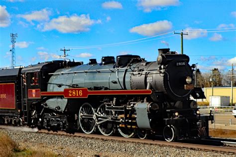 Canadian Pacific 2816 blasts through Innisfail and area - The Albertan News