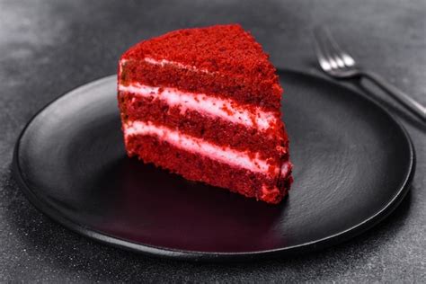 Premium Photo Red Velvet Cake Classic Three Layered Cake From Red