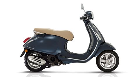 Vespa Primavera 150 2017 Present Specs Performance And Photos