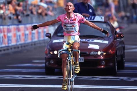 Vent Anni Fa Se Ne Andava Marco Pantani ItaliaLife24