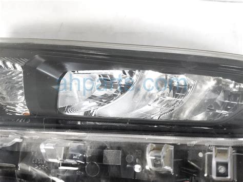 2019 Toyota Rav 4 Headlight Driver Headlamp Light Broken Tab 81150