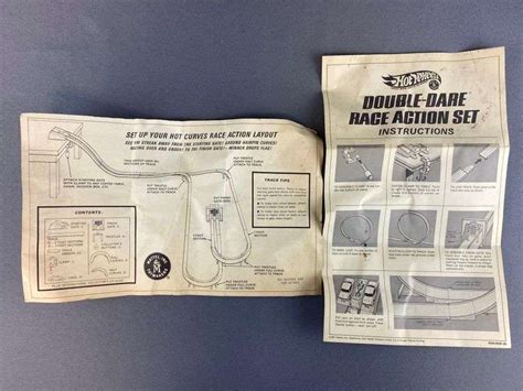 Mattel Hot Wheels Hot Curves Race Action Set Matthew Bullock Auctioneers