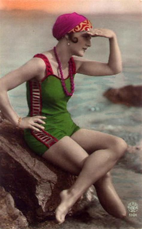 Flapper Fashion 49 Incredible Colorized Postcards Of Cool Girls In Swimsuits During The 1920s