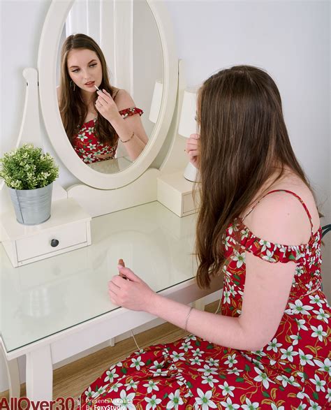 30 Year Old Vikalita Exclusive MILF Pictures From AllOver30