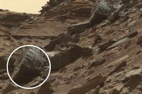 Ufo Hunter Spots ‘alien Writing On Abandoned Spaceship On Mars Daily Star