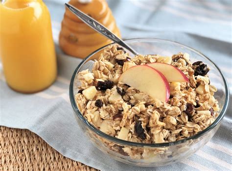 Honey Orange Muesli Recipe | Old Farmer's Almanac