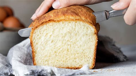 Tiktoks Cottage Cheese Bread Is Impossibly Fluffy