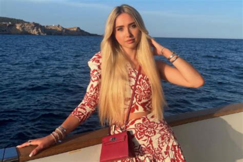 Shania Geiss Rekelt Sich Nur Im Bikini An Bord Einer Yacht Fans Bekommen Schnappatmung