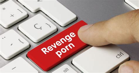 Revenge Porn Il Garante Dalle Parole Passa Ai Fatti Ingiunti Facebook Instagram E Google Ad
