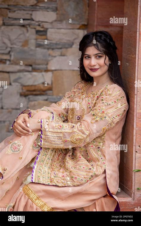 Islamabad Pakistan 15th March 2023 Female Model Posing Outdoors