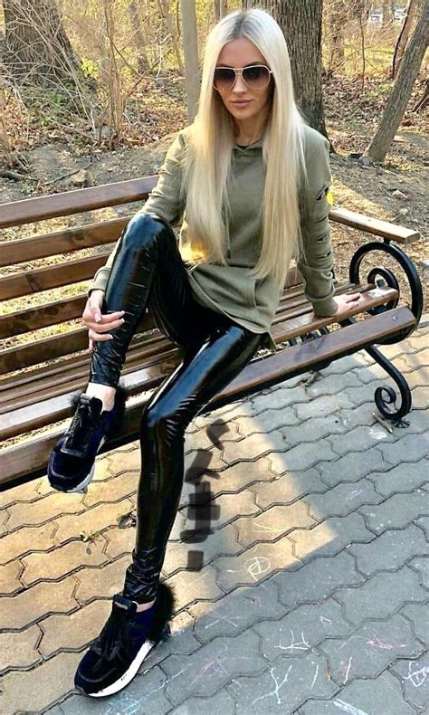 HugeDomains.com | Leather leggings, Leather leggings outfit, Style ...