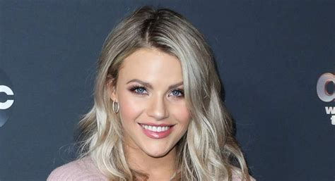 witney carson height weight body measurements bra size shoe size