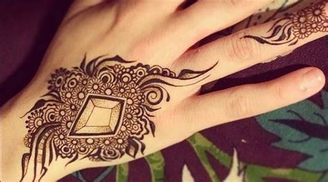 32 Latest Arabic Mehndi Designs To Inspire From