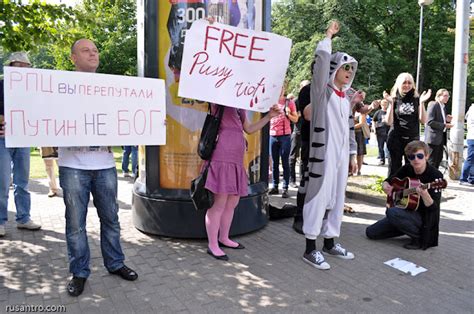 Pussy Riot vēl ilgi neliks mieru pasaulei