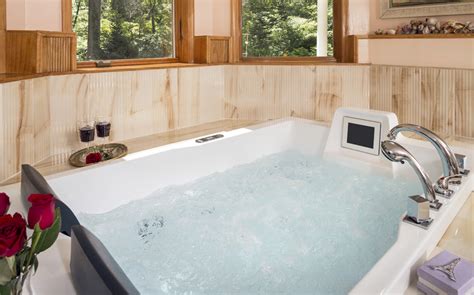 Enjoy a Jacuzzi with a View in the Poconos at the Cherry Valley Manor