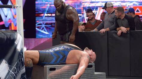 Mark Henry Slams Big Show In Amazing Feat Of Strength Monday Night Raw