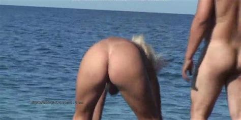 Blonde Saggy MILF At The Beach Tnaflix
