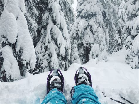 Snowshoeing | Cypress Mountain | Wanderlove Laura