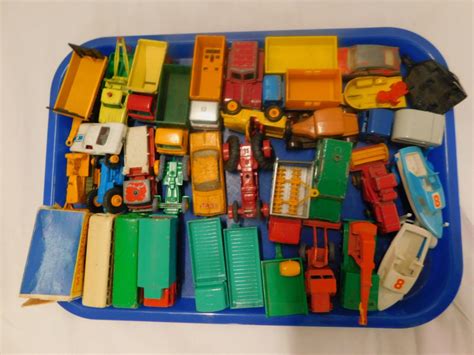 Lot - 25+ Matchbox Series Vehicles