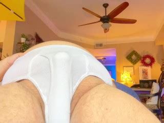 身穿白色三角裤的熊教练 Pornhub Gay