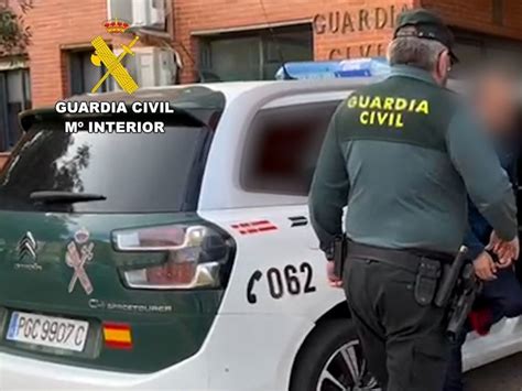 Cinco Hombres Arrestados Por Robo Con Violencia Lesiones Y