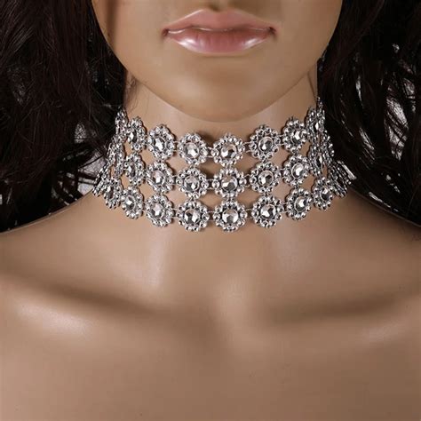 Classic Personality Womens Necklace With Crystal Wavy Bead Short Multilayer Necklace For Women