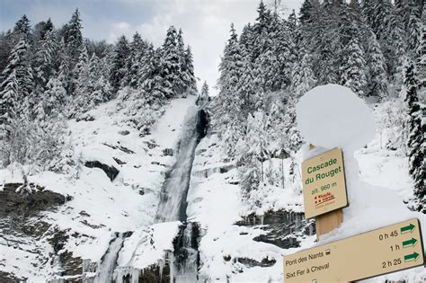 Balade Raquettes Cascade Du Rouget Savoie Mont Blanc Savoie Et Haute