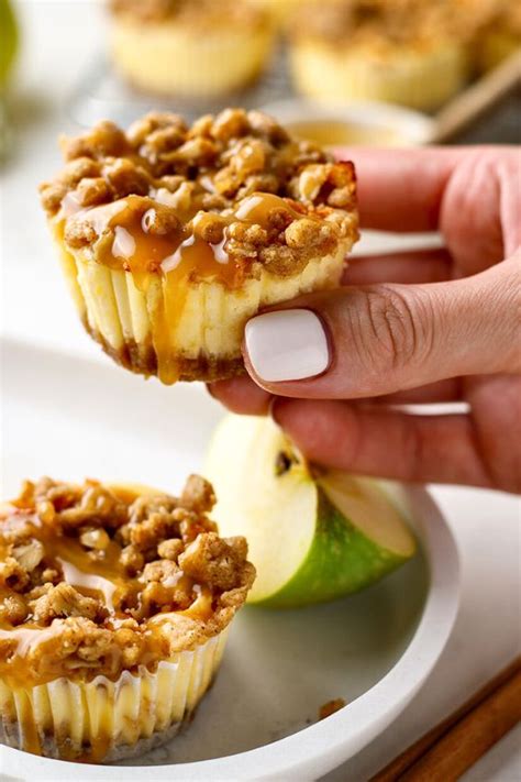 Best Caramel Apple Mini Cheesecakes With Streusel Topping Yummy And Fully