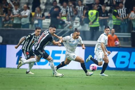 Grêmio Perde Para O Atlético Mg Em Partida Atrasada Rádio Colonial Fm