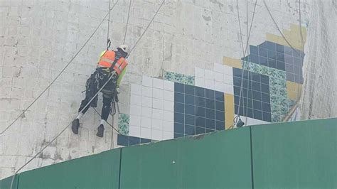 Sporting Continua A Mudar Alvalade Remo O De Azulejos Em Marcha