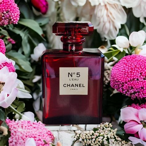 Chanel No 5 Leau Red Edition Chanel Una Fragranza Da Donna 2018