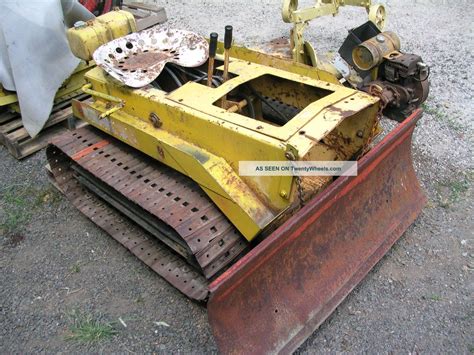 Mini Crawler Tractor Dozer Bulldozer Struck Magnatrac