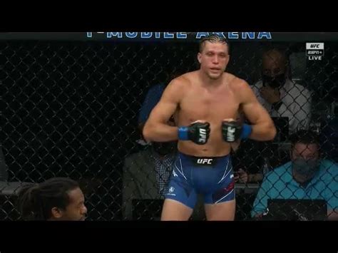 Alexander Volkanovski vs Brian Ortega Full Fight UFC 266 Part IV MM...