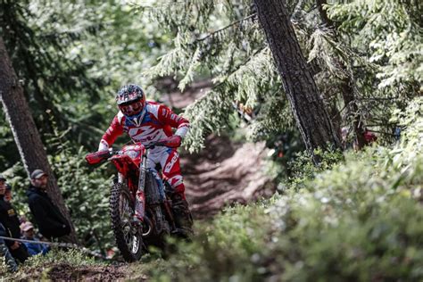 Mondiale Endurogp In Finlandia Trionfano Freeman E Garcia Video