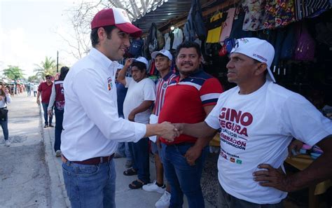 Contin A Gino Segura Demostrando Firme Compromiso Con La Comunidad