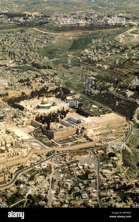 Temple Mount Jerusalem Aerial View High Resolution Stock Photography ...