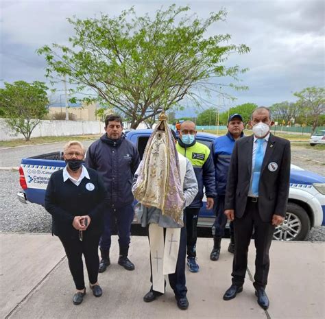 El Centro De Emisi N De Licencias De Conducir Recibi A La Virgen