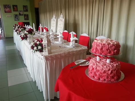 Zeti Hot Oven 365 Hot Oven Rosette Wedding Cake