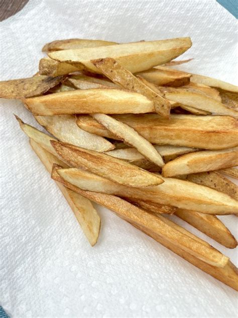 Hand Cut French Fries with Seasoning • Serious Food Crush