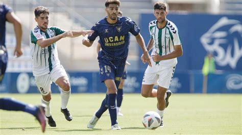 El UCAM no pasa del empate ante el Torremolinos La Opinión de Murcia